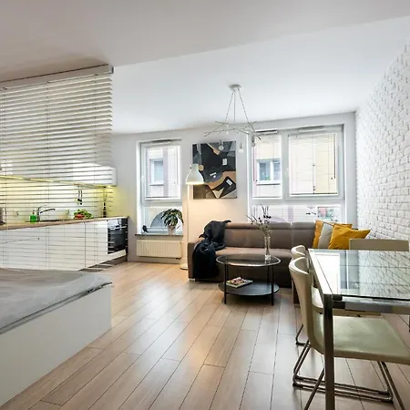 Apartamenty-wroc Golden House Appartamento Breslavia