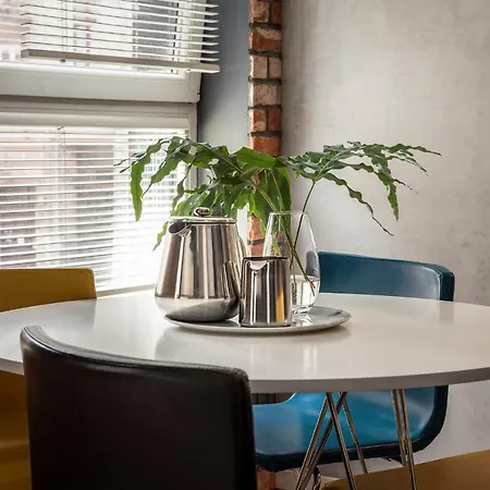 Apartamenty-wroc Golden House *