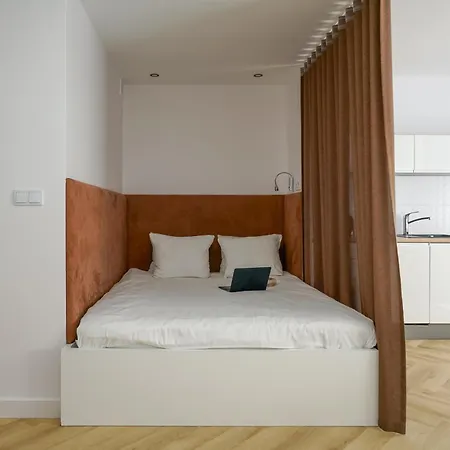 Apartamenty-wroc Golden House شقة *