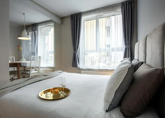 Apartamenty-wroc Golden House *